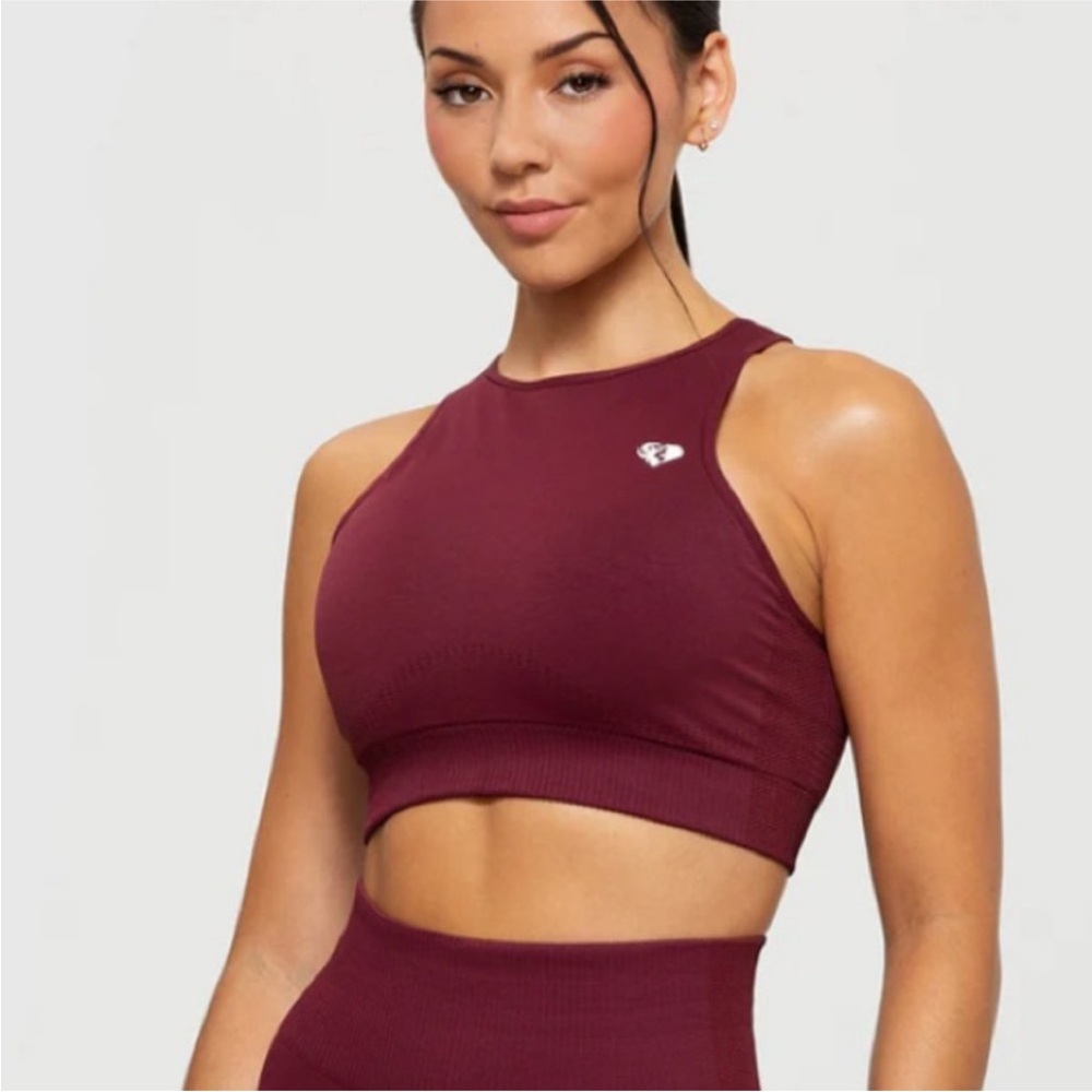 Womens Best Power Seamless High Neck Bra Dark Cherry